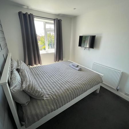 Va Home Stay - Close To Luton Airport, M1 & A505 Exterior photo